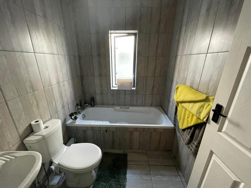 3 Bedroom Property for Sale in Parsonsvlei Eastern Cape